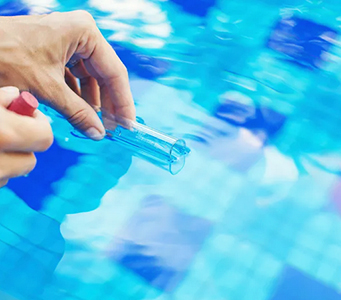 swimmingpool-water-testing